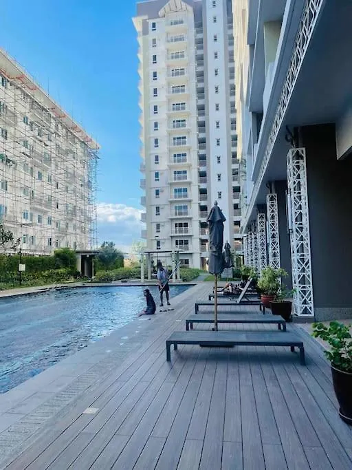 The-Hide Out By R&R Apartment Manila